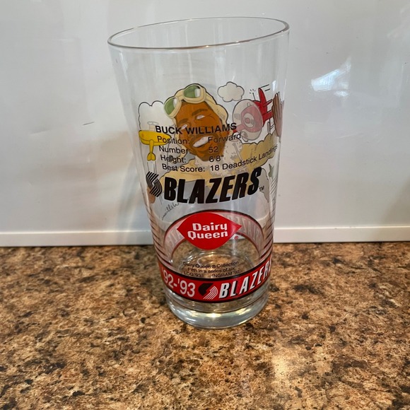 Buck Williams Blazers Dairy Queen 92 93 NBA Basketball Pint Glass - Picture 3 of 8